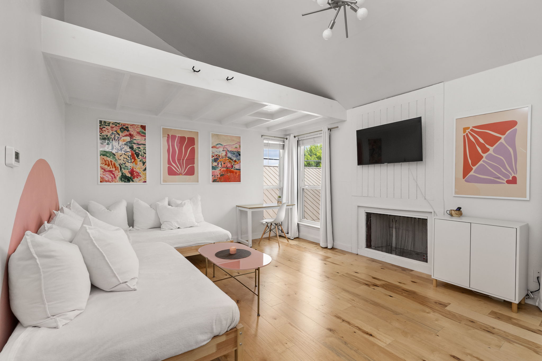 1000 W 26th St, Unit 208