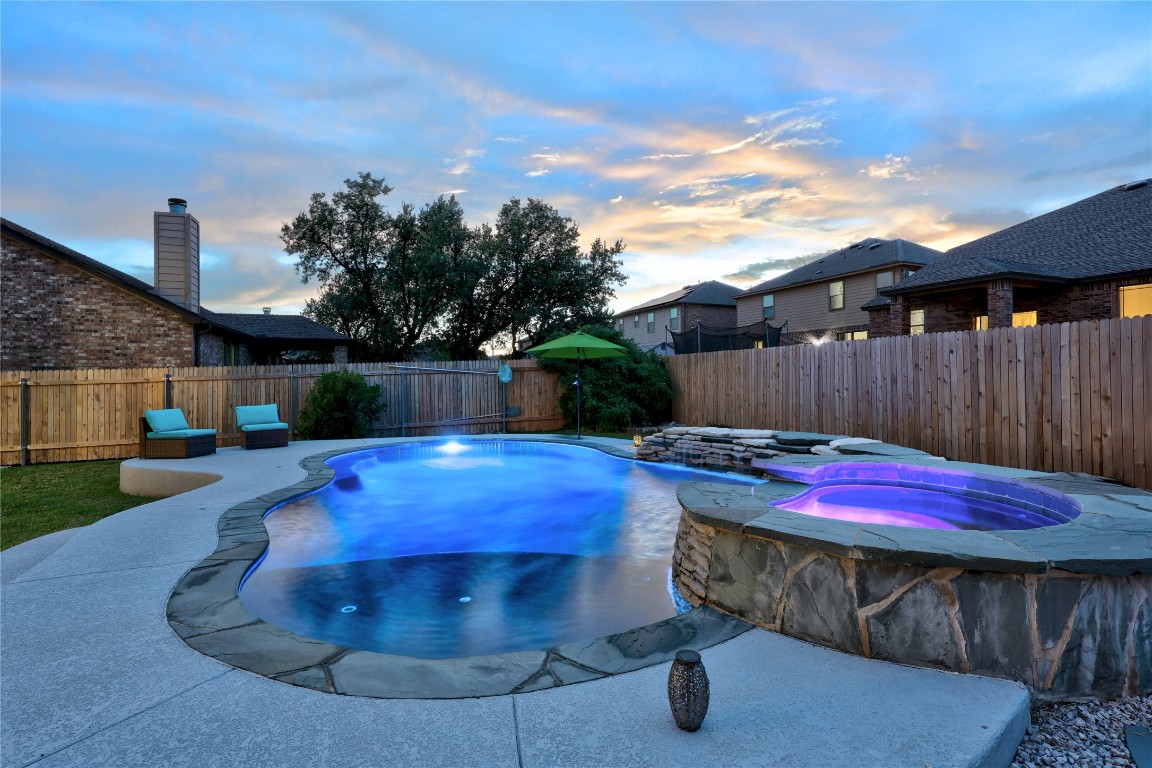 1236 Yellow Iris Rd