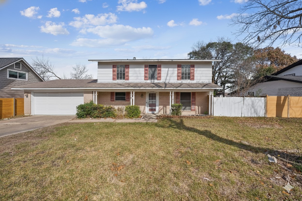 2112 Vanderbilt Ln