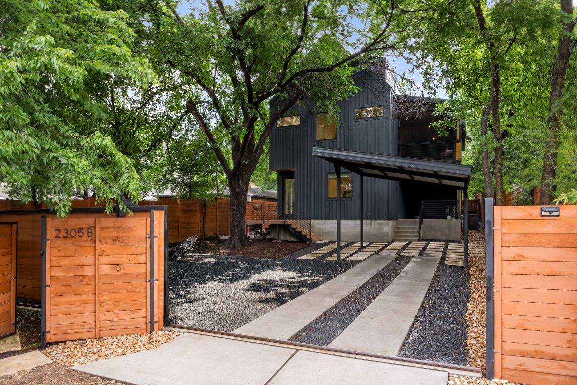 2305 E 17th St, Unit B