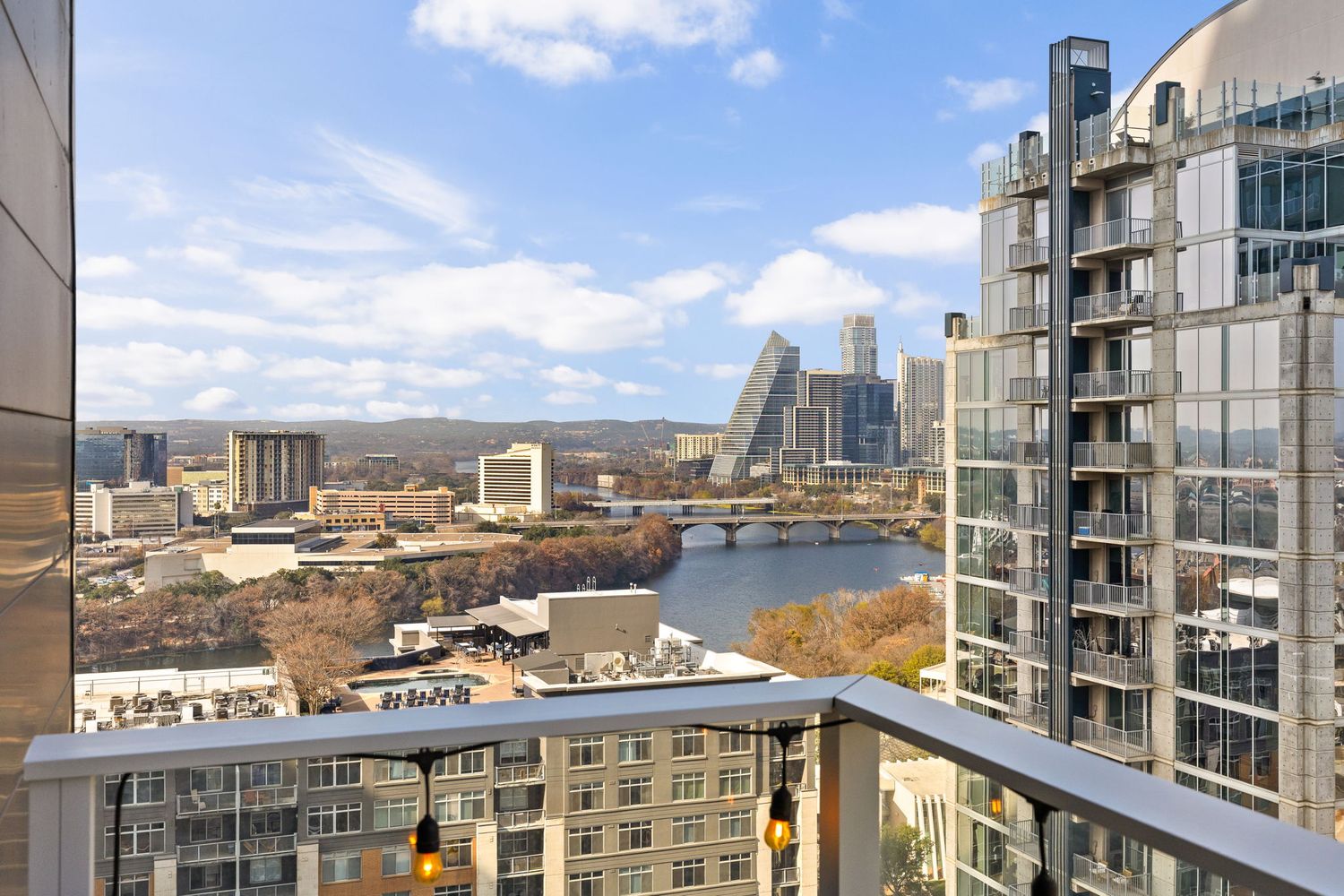 48 East Ave, Unit 2002