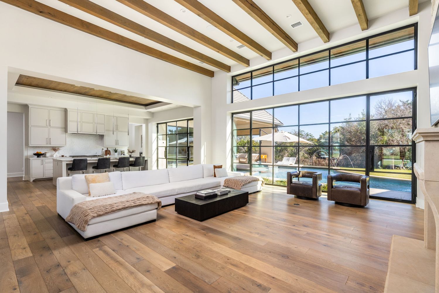 522 Delayne Dr interior